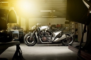 1991 Yamaha VMAX by Ludovic Lazareth_4