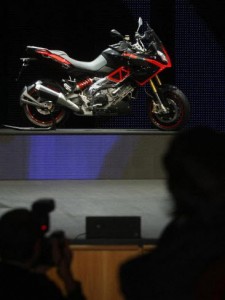 2013 Aprilia Caponord 1200_1