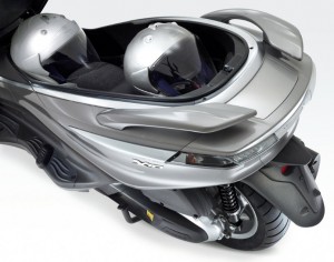 2012 Piaggio X10 Maxi-Scooter_9