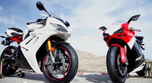 Triumph Daytona 675R vs Ducati 848 EVO Corse SE