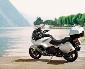 2013 Triumph Trophy 1200_2