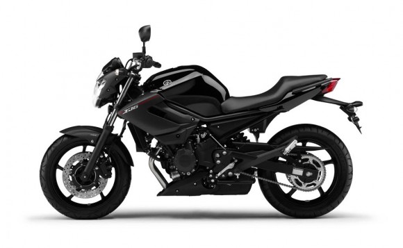 2013 Yamaha XJ6_1