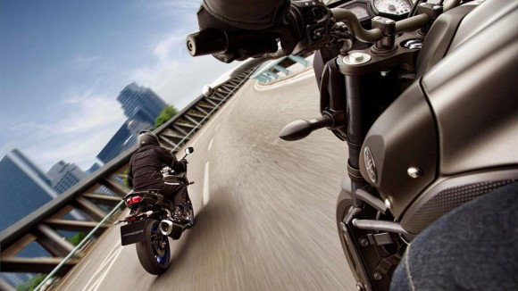 2013 Yamaha FZ8_10