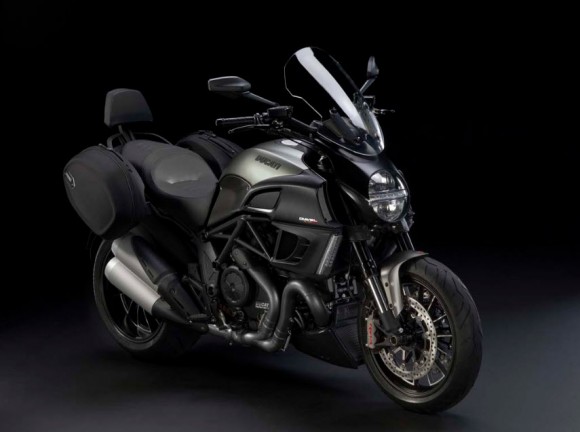 2013 Ducati Diavel Strada_2
