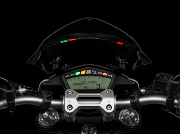 2013 Ducati Hyperstrada_2