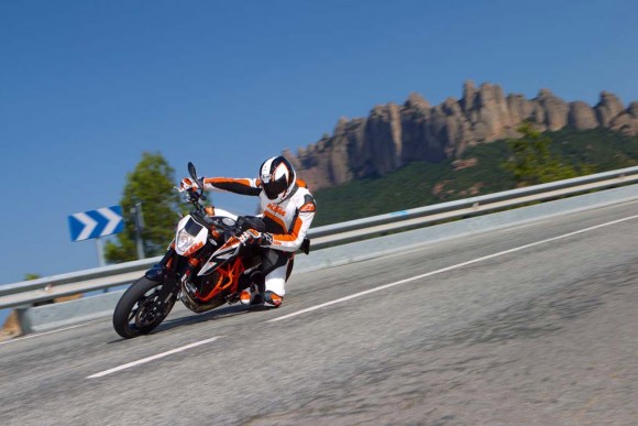 More Pictures of 2013 KTM 690 Duke R_4