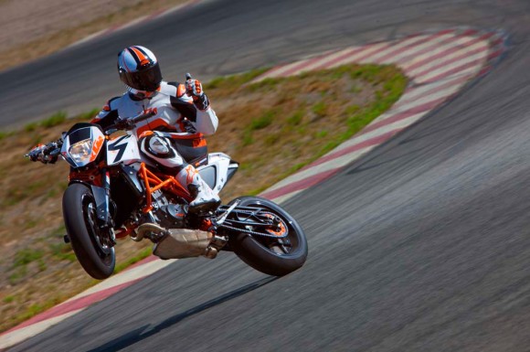 More Pictures of 2013 KTM 690 Duke R_6