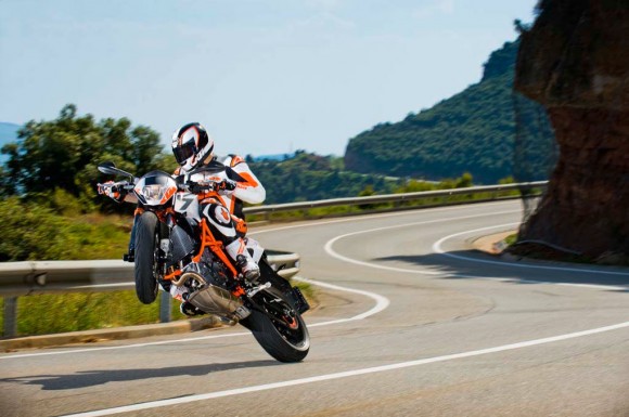 More Pictures of 2013 KTM 690 Duke R_9