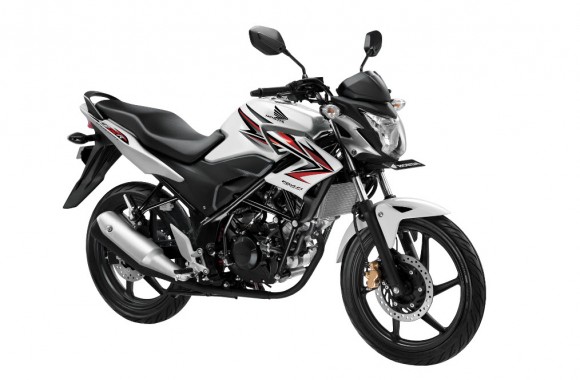 2013 Honda CB150R Streetfire Lightning White