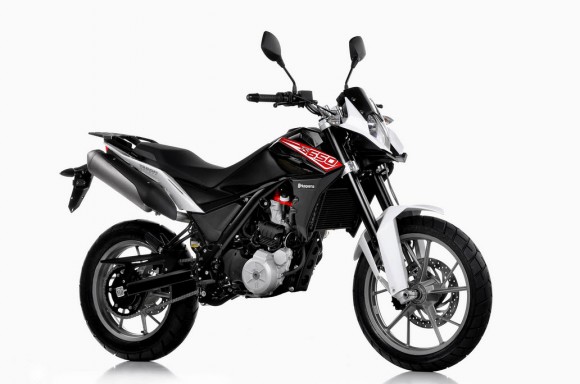 2013 Husqvarna TR650 Strada Australia_3