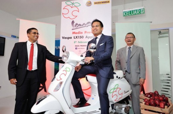 2013 Vespa LX 150 Apple Edition Unveiled in Malaysia_7