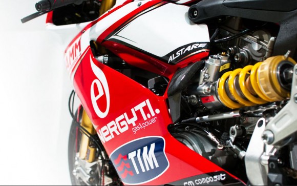 Alstare Unveils 2013 Ducati 1199 Panigale R WSBK Livery_4
