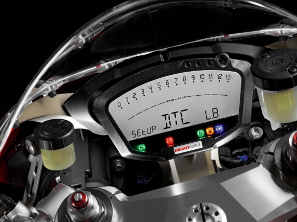 2012 Ducati 848 EVO Corse SE Quick Review_4
