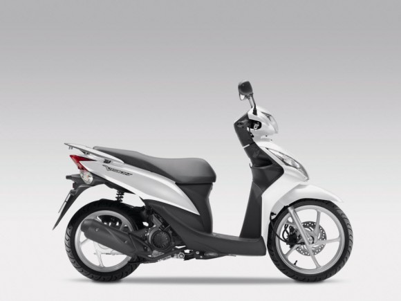 2014 Honda Vision 110 Pearl Cool White_1