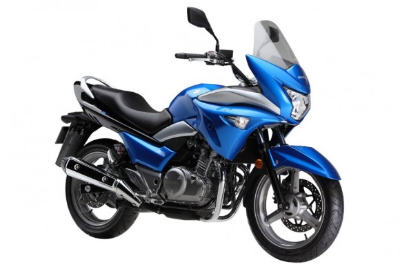 Official Pictures of the 2014 Suzuki GW250S