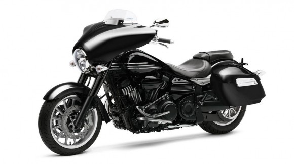 2013 Yamaha XV1900A Midnight Star Casual Full Dress_1