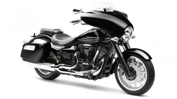 2013 Yamaha XV1900A Midnight Star Casual Full Dress_2