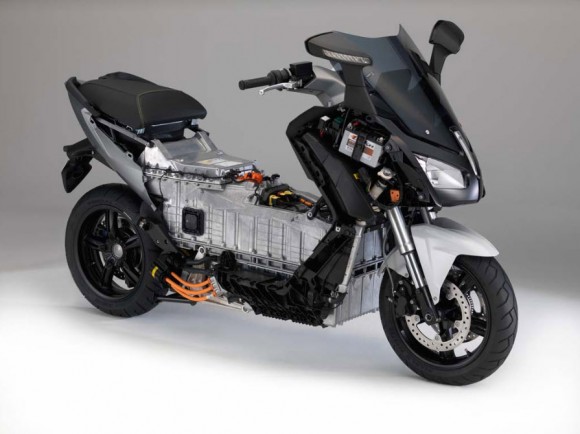 2014 BMW C evolution Electric Scooter Uncover_3