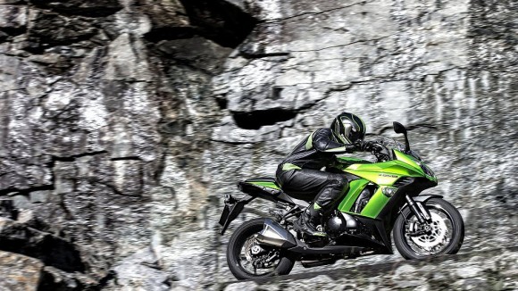 2014 Kawasaki Z1000SX_9