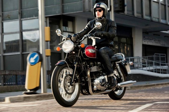 2014 Triumph Bonneville T100_6