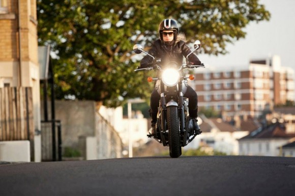 2014 Triumph Bonneville_2