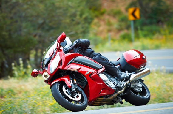 2014 Yamaha FJR1300_2