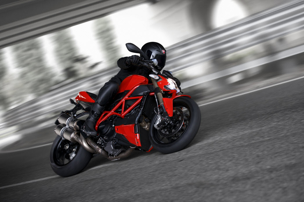 » 2014 Ducati Streetfighter 848 Red_6 at CPU Hunter - All 