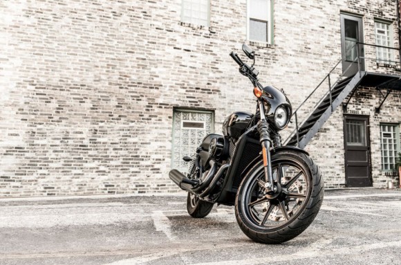2014 Harley-Davidson Revolution X Street 750 and 500_1