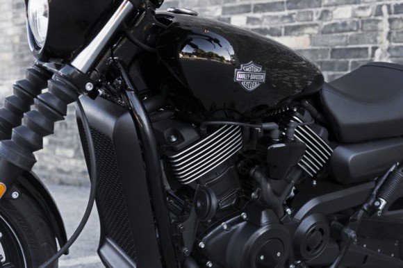 2014 Harley-Davidson Revolution X Street 750 and 500_3