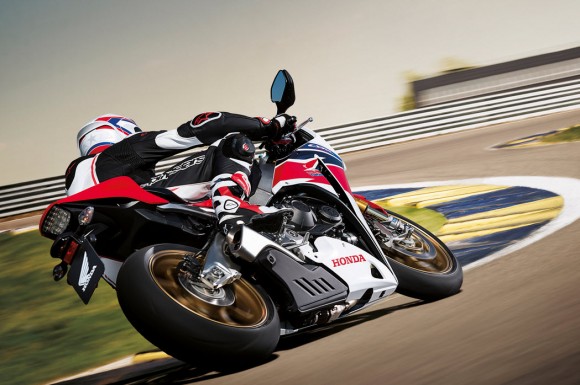 2014 Honda CBR1000RR Fireblade SP_2