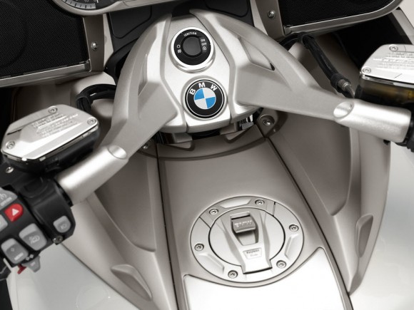 2014 BMW K1600 GTL Exclusive Haddle Detail