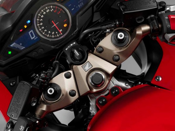 2014 Honda VFR800 Interceptor Instrument Display_1