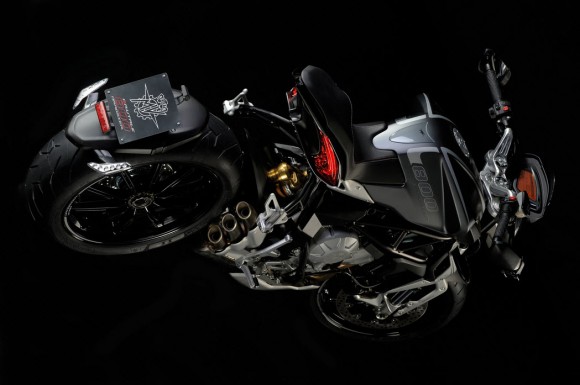 2014 MV Agusta Brutale 800 Dragster Matte Metallic Grey_4