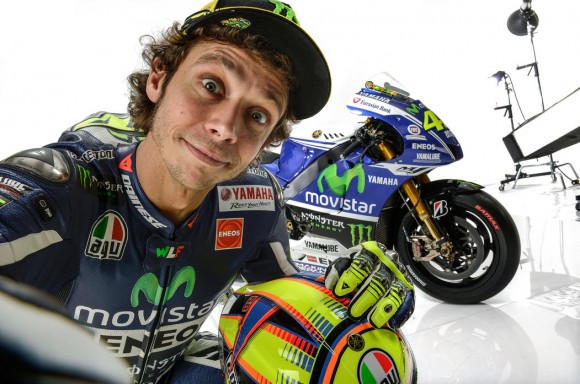 Valentino Rossi 2014 Yamaha YZR-M1 MotoGP Livery_11