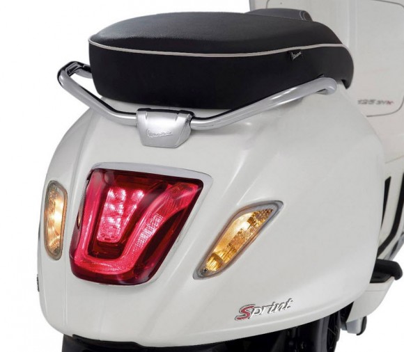 2014 Vespa Sprint Tail light