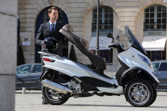 2015 Piaggio MP3 500 Official Pictures_2
