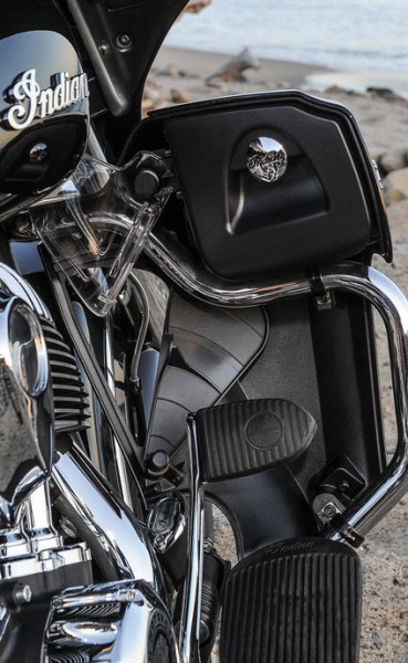 2015 Indian Roadmaster_17
