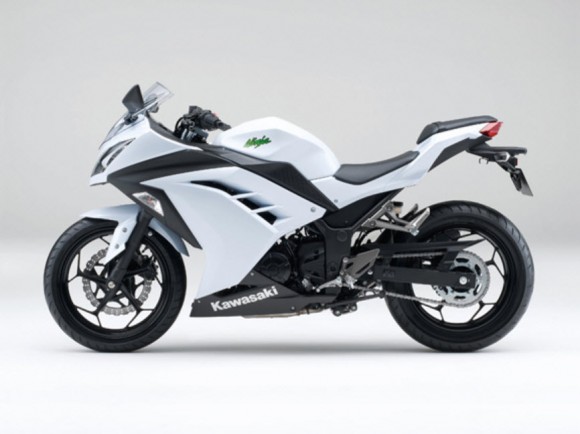 2015 Kawasaki Ninja 250 Pearl Stardust White_1
