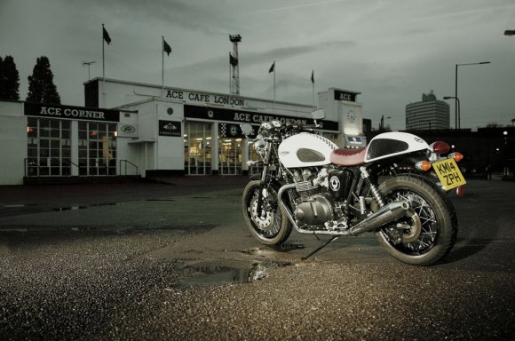 2015 Triumph Thruxton Ace Special Edition_3