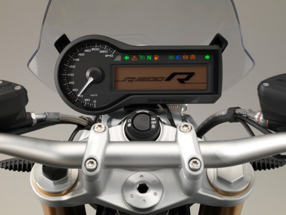 2015 BMW R1200R Instrument Display_1