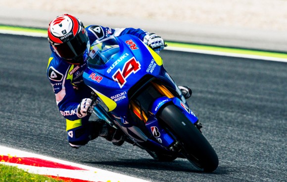 2015 Suzuki GSX-RR Unveiled At Motegi by Kevin Schwantz_7