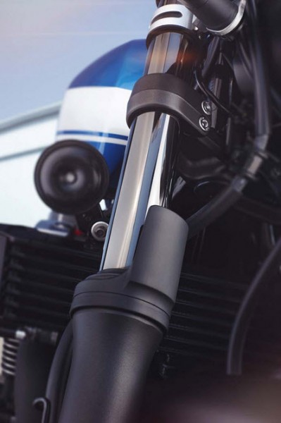 2015 Yamaha XJR1300 Detail