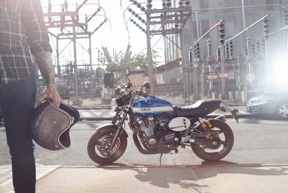 2015 Yamaha XJR1300 In Action_3