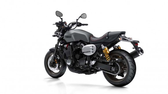 2015 Yamaha XJR1300 Matte Gray_2