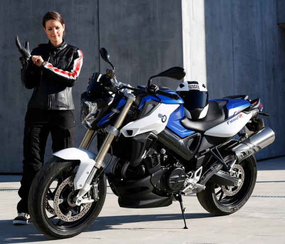 2015 BMW F800R In Action_9