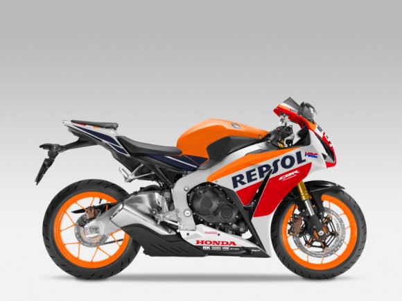2015 Honda CBR1000RR Fireblade_1