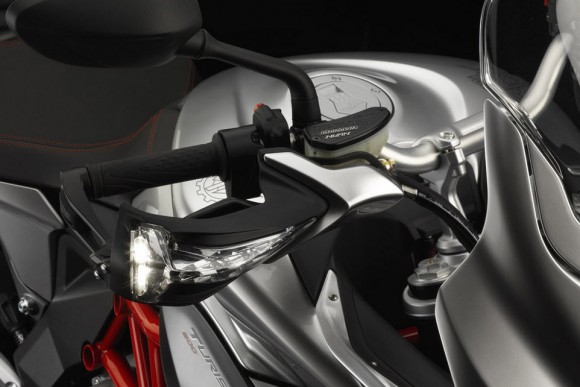 2015 MV Agusta Turismo Veloce 800 Handlebar