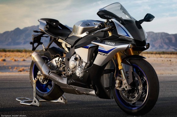 2015 Yamaha YZF-R1M_1