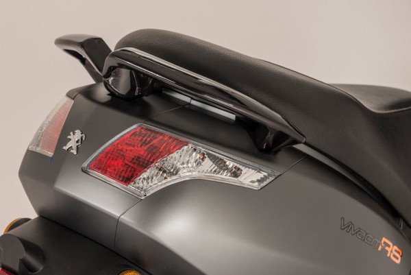 2015 Peugeot Vivacity 125 RS Seat