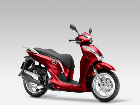 2015 Honda SH300i Pearl Siena Red